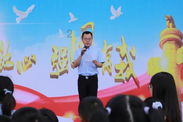 小猫钓鱼游戏龙王版有船